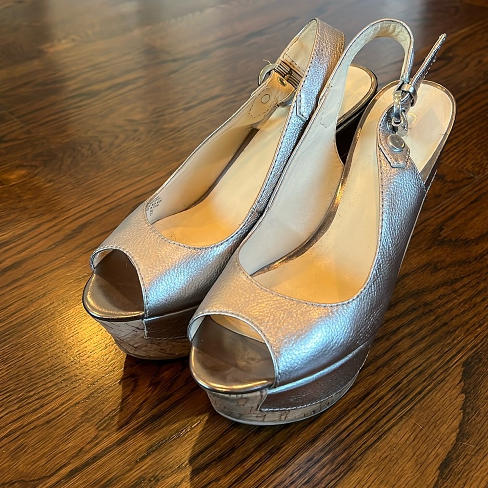 Guess wedge sandals size 6